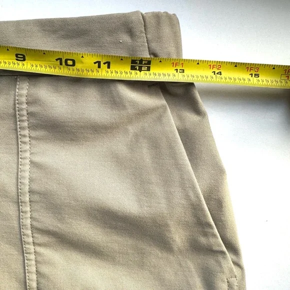 Lululemon Light Utilitech Beige Cargo Pants Women’s Pocket High Rise Sz 25